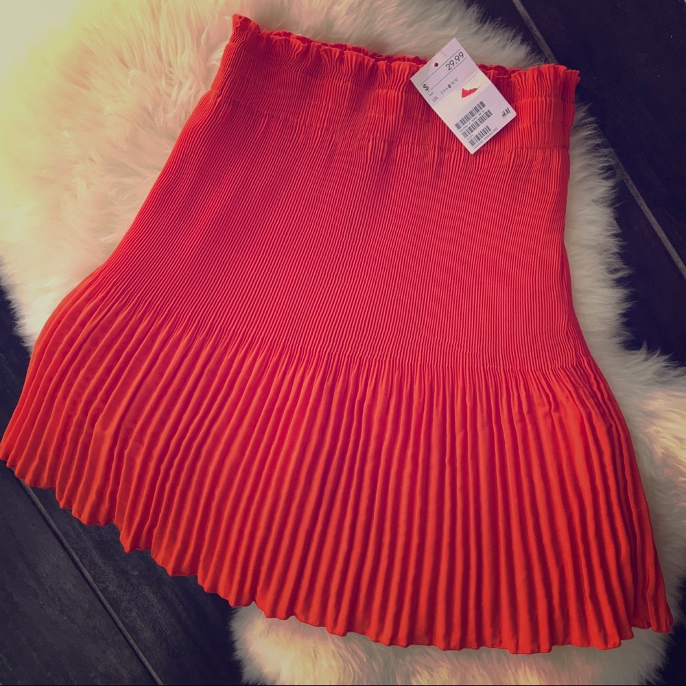 Sold❌Orange Mini Skirt